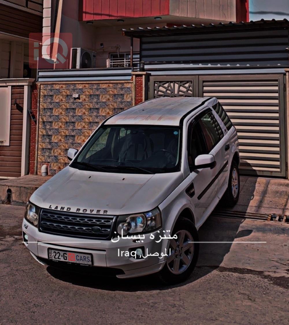 لاند روفر LR2